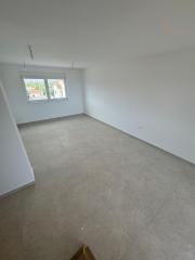 Apartmán so strešnou terasou len 100m od pieskovej pláže