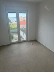 Apartmán so strešnou terasou len 100m od pieskovej pláže