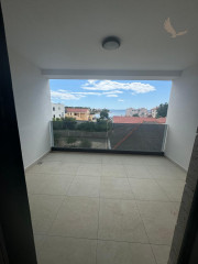Apartmán so strešnou terasou len 100m od pieskovej pláže