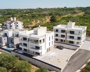 Novostavba apartmán s výhľadom na more, 150m od mora v Chorvátsku - Zadar- Kožino
