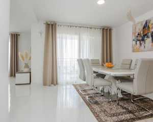Chorvátsko - Novostavba apartmánový dom s výhľadom na more len 250m od mora