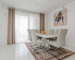 Chorvátsko - Novostavba apartmánový dom s výhľadom na more len 250m od mora