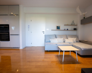 Chorvátsko - Luxusný Apartmán pri Mori so Záhradou a Garážou – Zadar, Diklo