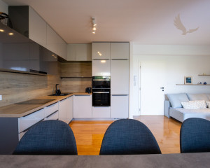 Chorvátsko - Luxusný Apartmán pri Mori so Záhradou a Garážou – Zadar, Diklo
