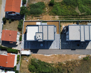 Chorvátsko -Novostavba apartmán 3x spálňa so strešnou terasou a výhľadom na more v Privlake