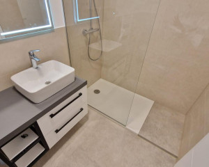 Chorvátsko: Novostavba apartmánu len 100m od mora s výhľadom na more