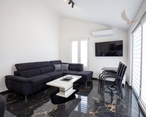 Chorvátsko - Apartmán len 50m od mora v najlepšej lokalite Zaton s výhľadom na more