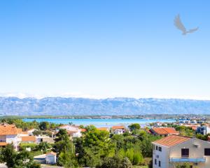 Chorvátsko - PENTHOUSE 72 m² S VEĽKOU STREŠNOU TERASOU A PANORAMATICKÝM VÝHĽADOM NA MORE