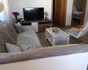 Chorvátsko- Apartmán so záhradou blízko mora