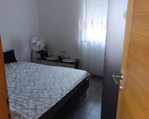 Chorvátsko- Apartmán so záhradou blízko mora