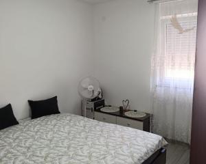 Chorvátsko- Apartmán so záhradou blízko mora