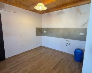 Chorvátsko - Apartmán 82m2  len 80m od pláže