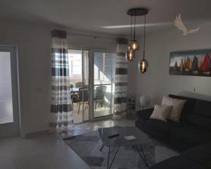 Chorvátsko, ostrov Vir - Na predaj penthouse so strešnou terasou !
