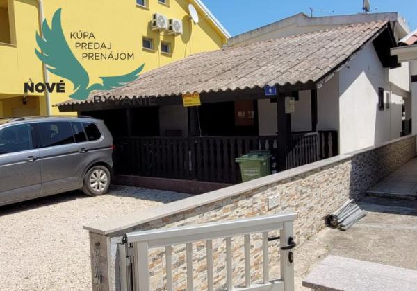 Na predaj dom 3x apartmán len 300m od mora ,Chorvátsko - Vir