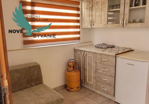 Na predaj dom 3x apartmán len 300m od mora ,Chorvátsko - Vir