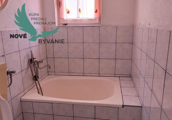 Na predaj dom 3x apartmán len 300m od mora ,Chorvátsko - Vir