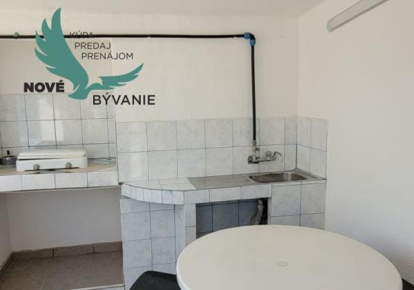 Na predaj dom 3x apartmán len 300m od mora ,Chorvátsko - Vir