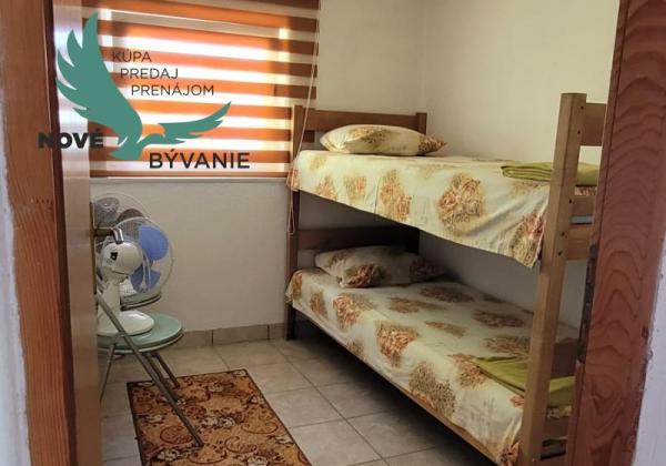 Na predaj dom 3x apartmán len 300m od mora ,Chorvátsko - Vir