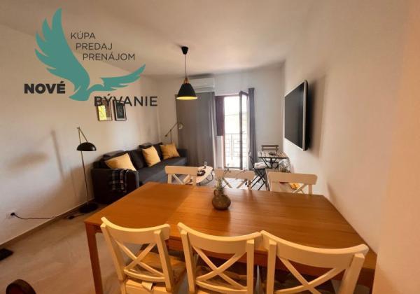 Dom 3x apartmán len 130m od mora s výhľadom na more v Chorvátsku  - Kruševo - Obrovac