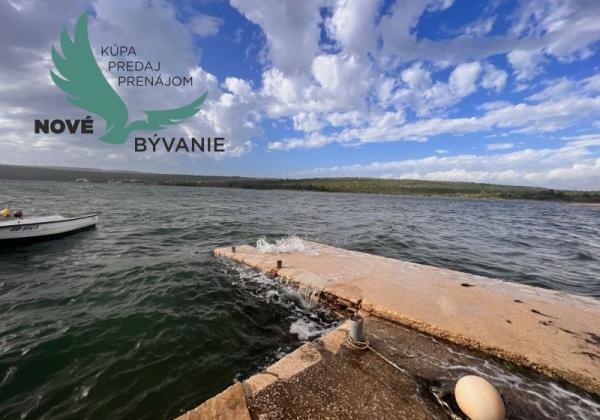 Dom 3x apartmán len 130m od mora s výhľadom na more v Chorvátsku  - Kruševo - Obrovac