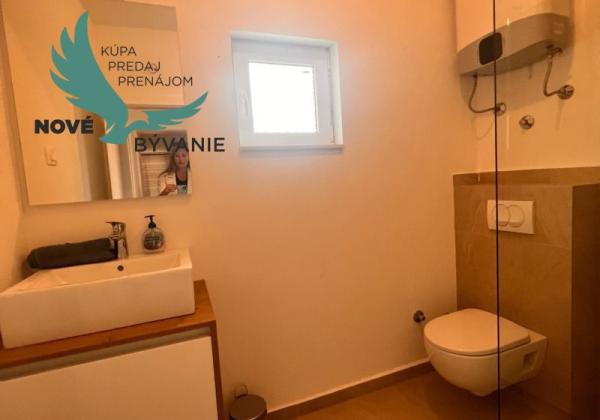 Dom 3x apartmán len 130m od mora s výhľadom na more v Chorvátsku  - Kruševo - Obrovac