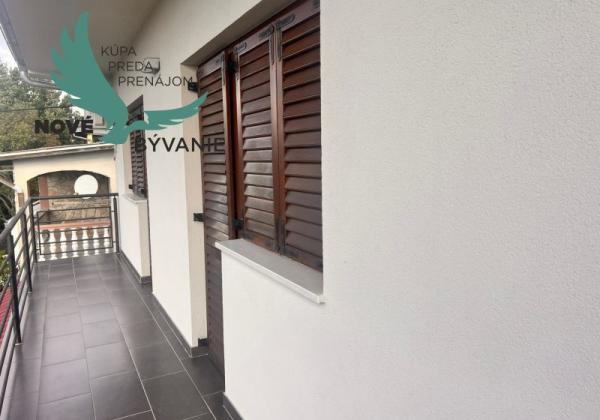 Dom 3x apartmán len 130m od mora s výhľadom na more v Chorvátsku  - Kruševo - Obrovac