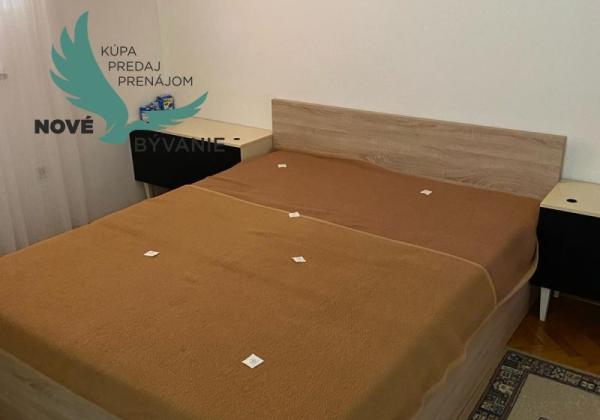 Dom s garážou na priestrannom pozemku len 300m od mora v Chorvátsku