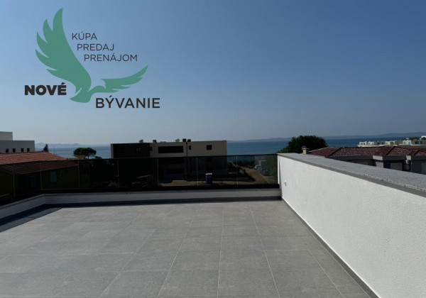 Novostavba apartmán 3x spálňa s 2x strešná terasa len 100m od mora s výhľadom na more, Chorvátsko- Privlaka