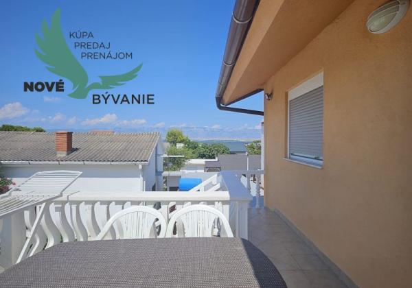 Na predaj dom 4x apartmán s výhľadom na more v Chorvátsku