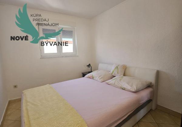 Na predaj dom 4x apartmán s výhľadom na more v Chorvátsku