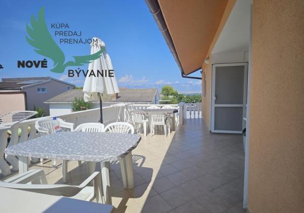 Na predaj dom 4x apartmán s výhľadom na more v Chorvátsku