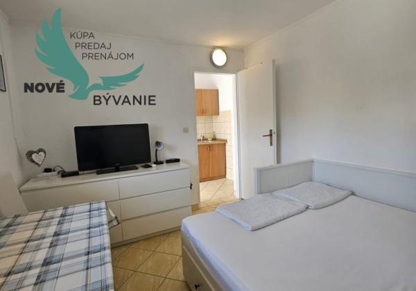 Na predaj dom 4x apartmán s výhľadom na more v Chorvátsku