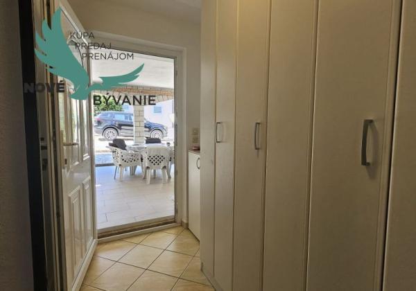 Na predaj dom 4x apartmán s výhľadom na more v Chorvátsku