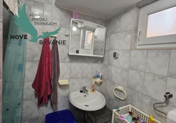 Na predaj dom 4x apartmán s výhľadom na more v Chorvátsku