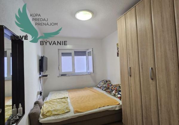 Na predaj dom 4x apartmán s výhľadom na more v Chorvátsku