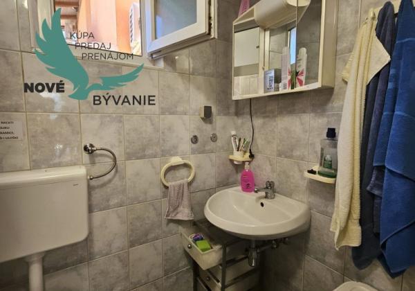 Na predaj dom 4x apartmán s výhľadom na more v Chorvátsku