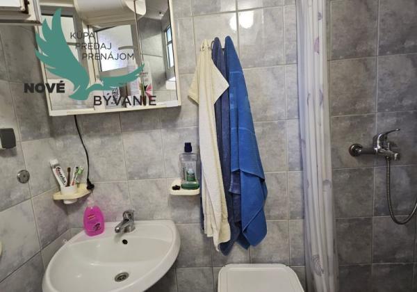 Na predaj dom 4x apartmán s výhľadom na more v Chorvátsku