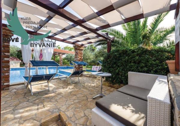 Exkluzívne na predaj vila s bazénom v Chorvátsku