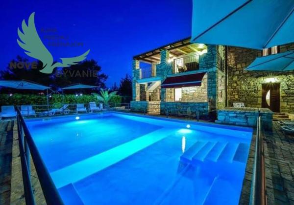 Exkluzívne na predaj vila s bazénom v Chorvátsku