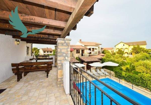 Exkluzívne na predaj vila s bazénom v Chorvátsku