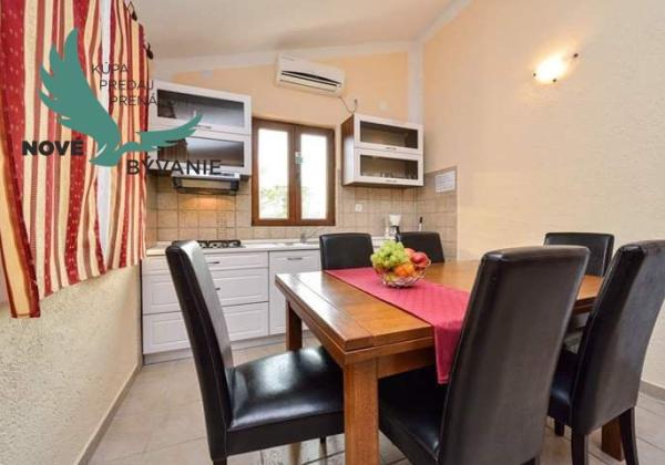 Exkluzívne na predaj vila s bazénom v Chorvátsku