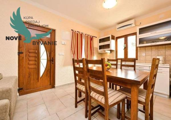 Exkluzívne na predaj vila s bazénom v Chorvátsku