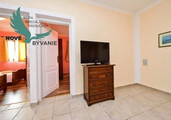 Exkluzívne na predaj vila s bazénom v Chorvátsku