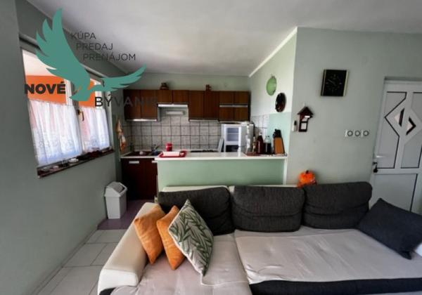 Na predaj dom s 3 apartmánmi len 250m od mora, Chorvátsko - Vir