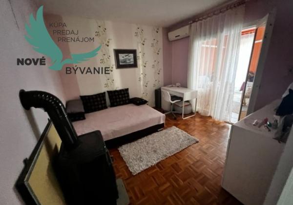 Na predaj dom s 3 apartmánmi len 250m od mora, Chorvátsko - Vir