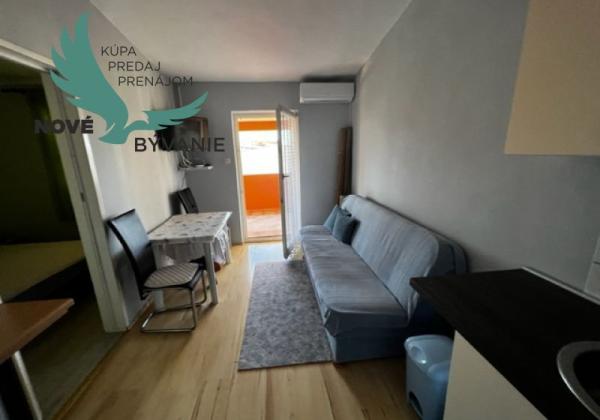 Na predaj dom s 3 apartmánmi len 250m od mora, Chorvátsko - Vir