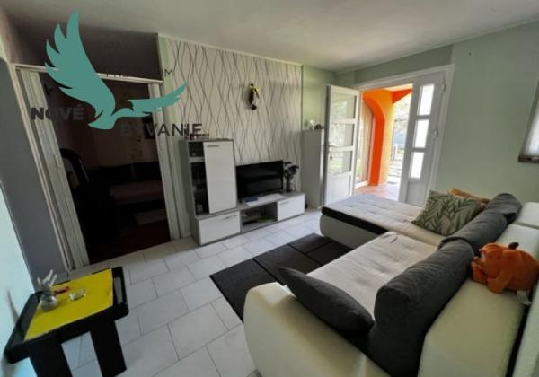 Na predaj dom s 3 apartmánmi len 250m od mora, Chorvátsko - Vir