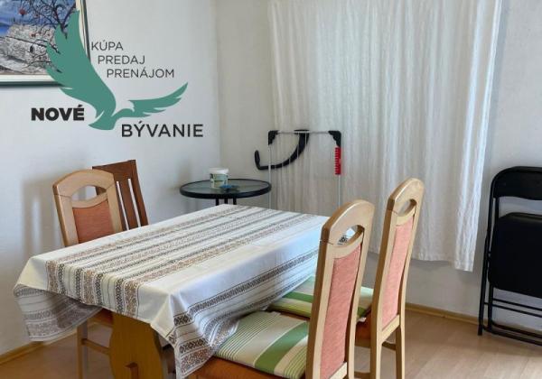 Dom vhodný ako investícia blízko mora s 3x apartmán v Chorvátsku - Vrsi