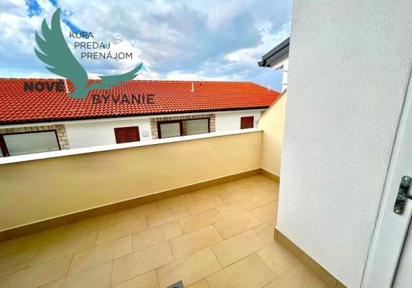 Predaj dom len 60m od mora s výhľadom na more v Chorvátsku