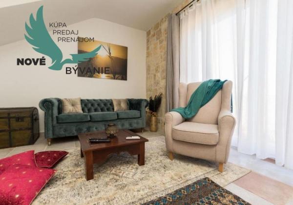 Luxusná novostavba vila s bazénom blízko mora v Chorvátsku v Zatone